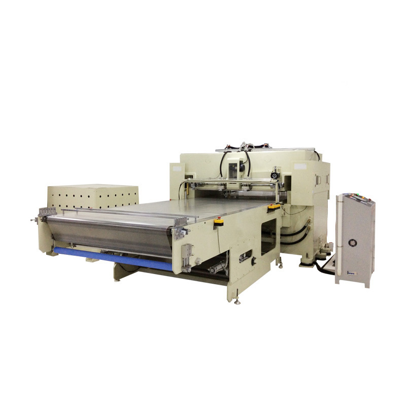 全自動大(dà)型RTC偏光片模切機(ji)